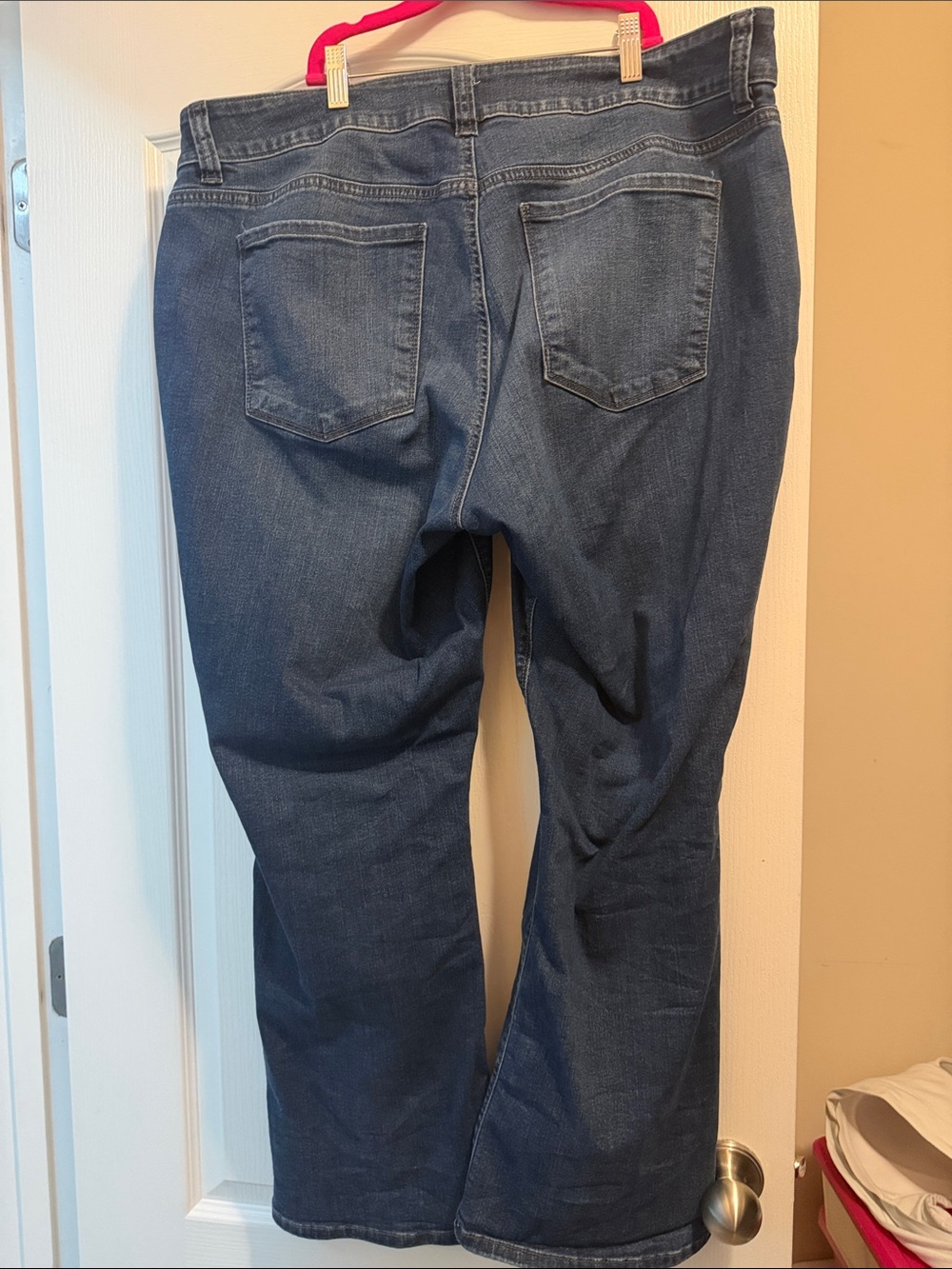 Kut from the Kloth Natalie High Rise SHORT LENGTH - Picture 5 of 8